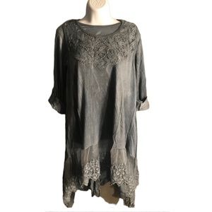 NWT.   Sacred Threads Tunic S/M.   TURQ. 220291